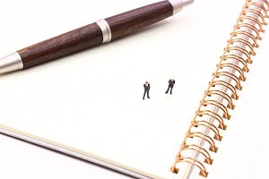 miniature_business-person_pen_ss